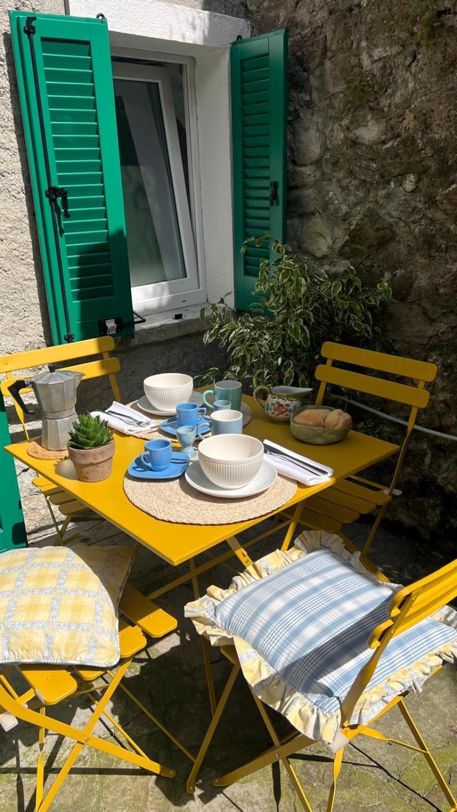 レッツェノCasa Caterinaアパートメント エクステリア 写真